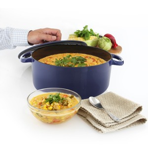 CAST IRON DUTCH OVEN (3 QT.) - touchGOODS