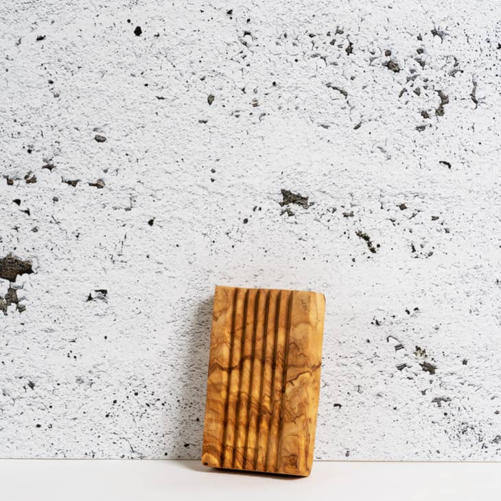 Olive Wood Soap Dish - Stripes - touchGOODS