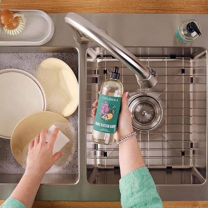 Orange Blossom Bamboo Dish Soap with Aloe & Orange Peel Oil - touchGOODS