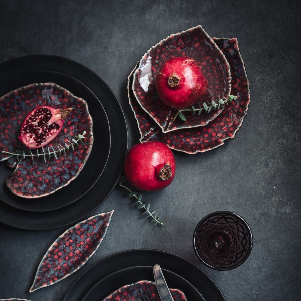 Riviera Small Hydrangea Leaf Dish 7" Vigne - touchGOODS