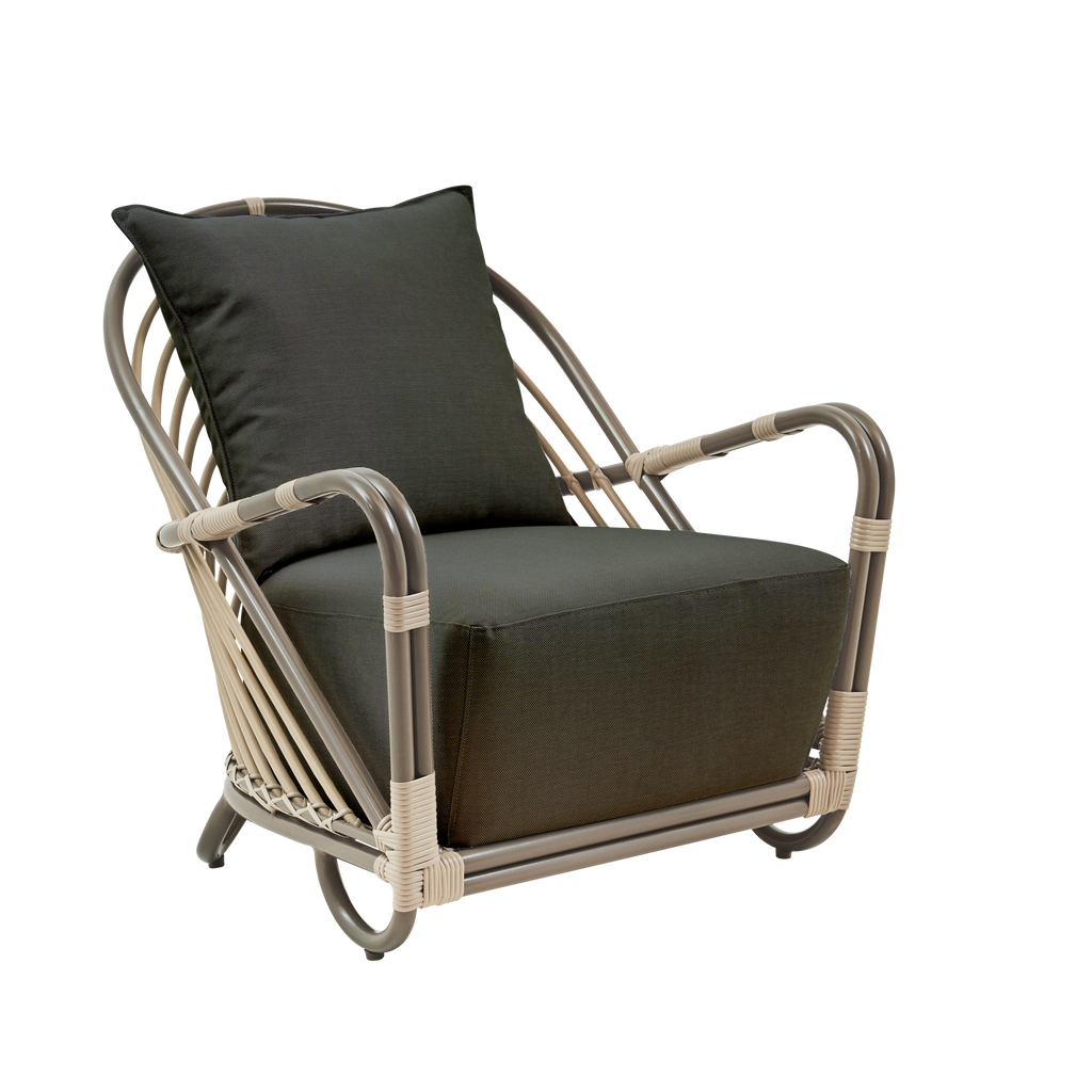 Arne Jacobsen Charlottenborg Chair Exterior - touchGOODS