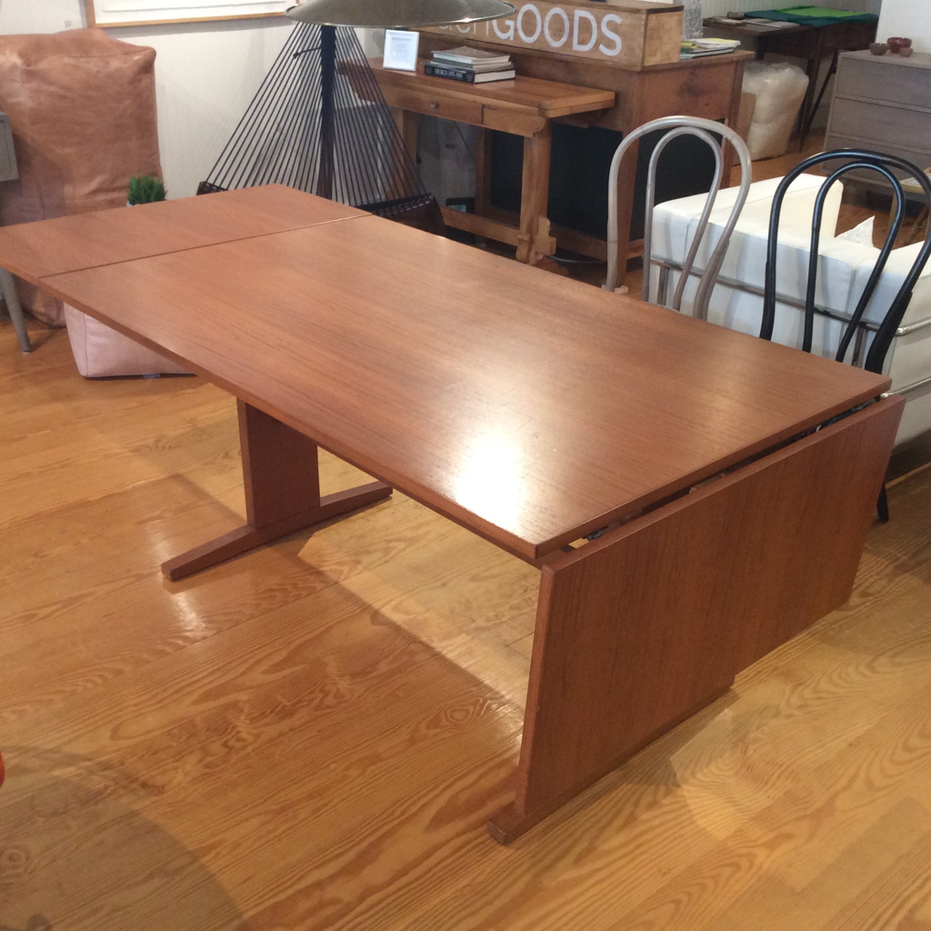 Mid-Century Danish Modern Teak Drop Leaf Dining Table | touchGOODS