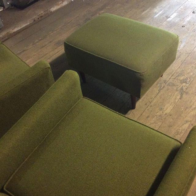 Mid Century Modern Moss Green Tufted Club Chairs & Footrest | touchGOODS