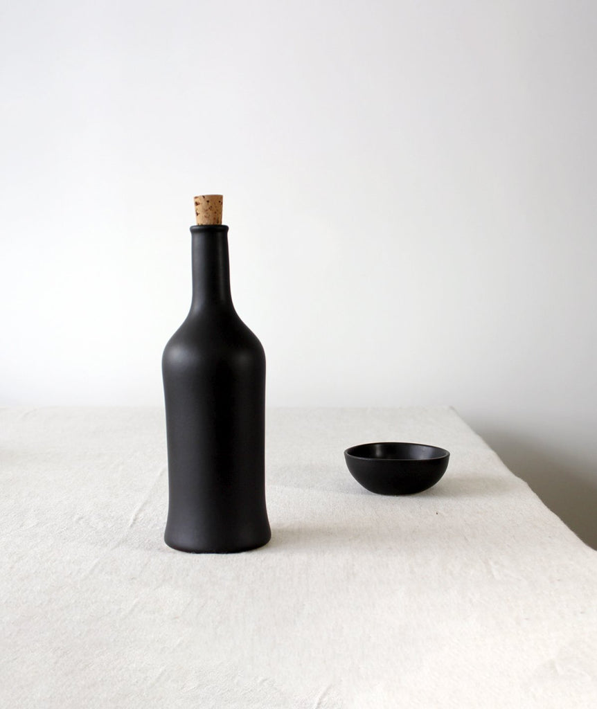 Stoneware Olive Oil Bottle Brutto 21 oz - touchGOODS