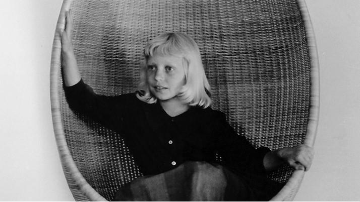 Sika Nanna Ditzel Hanging Egg Chair - touchGOODS