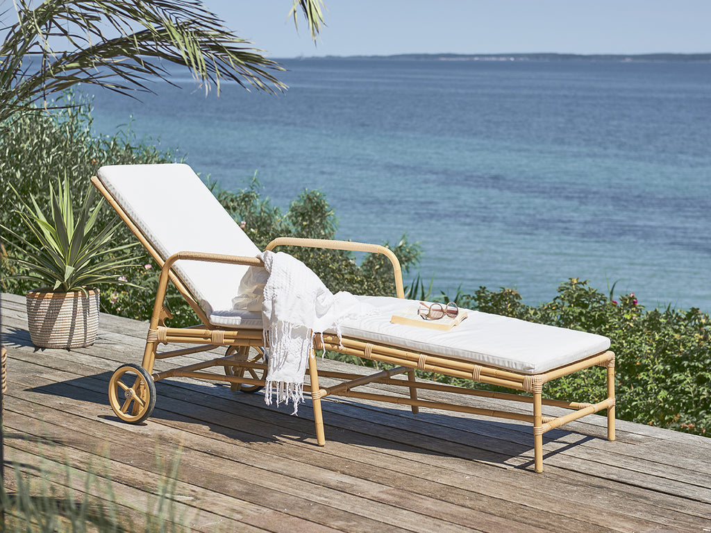 Josephine Sunbed Exterior - touchGOODS