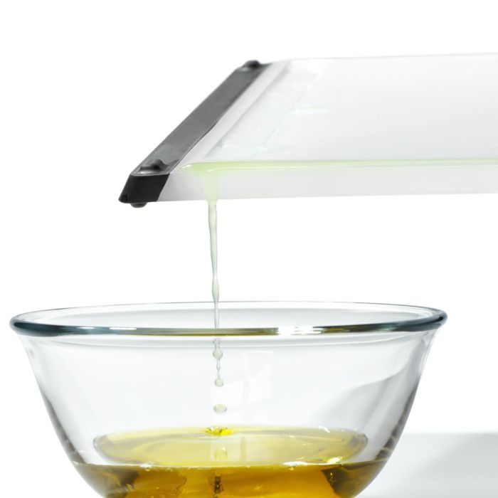 OXO Polypropelene Carving & Cutting Board - touchGOODS