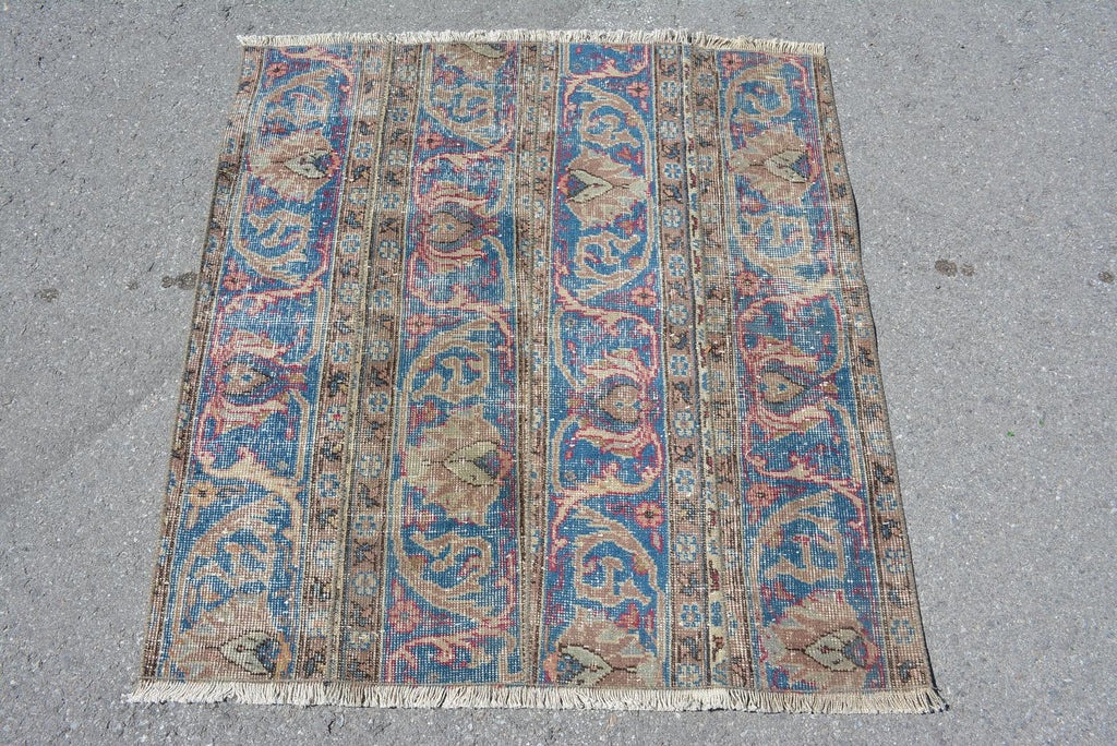 Vintage Handmade Turkish Area Rug 40" Square - touchGOODS