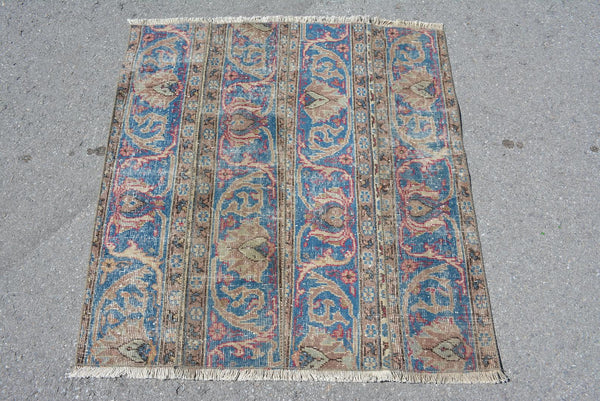 Vintage Handmade Turkish Area Rug 40" Square - touchGOODS