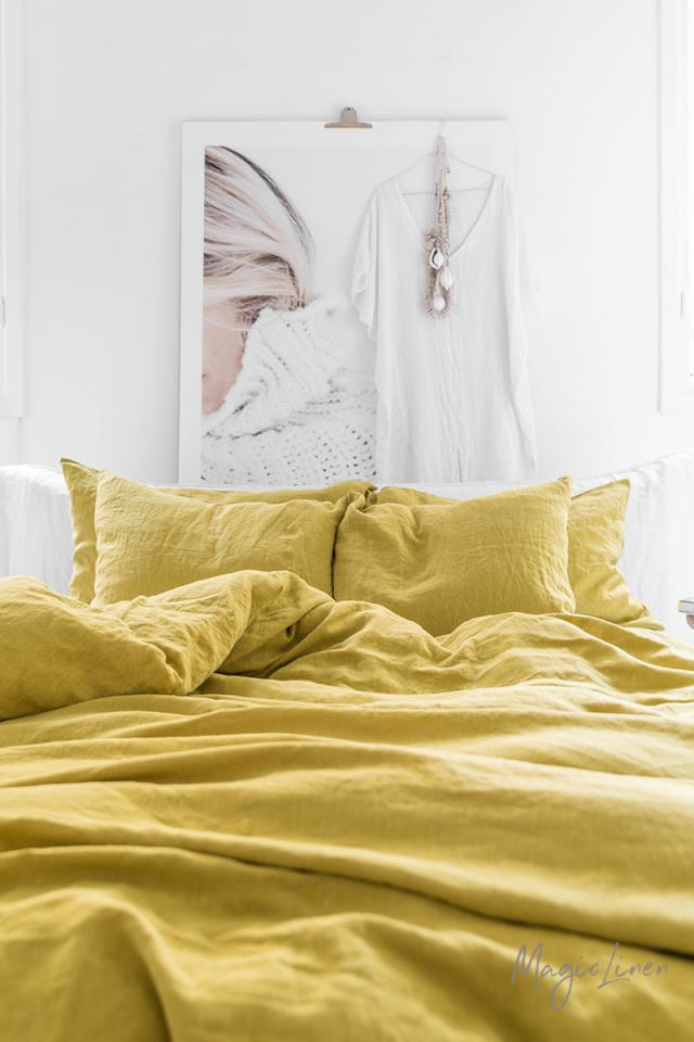 MOSS YELLOW LINEN PILLOWCASE - touchGOODS