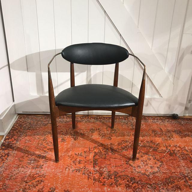 Mid-Century Viscount Armchair | touchGOODS