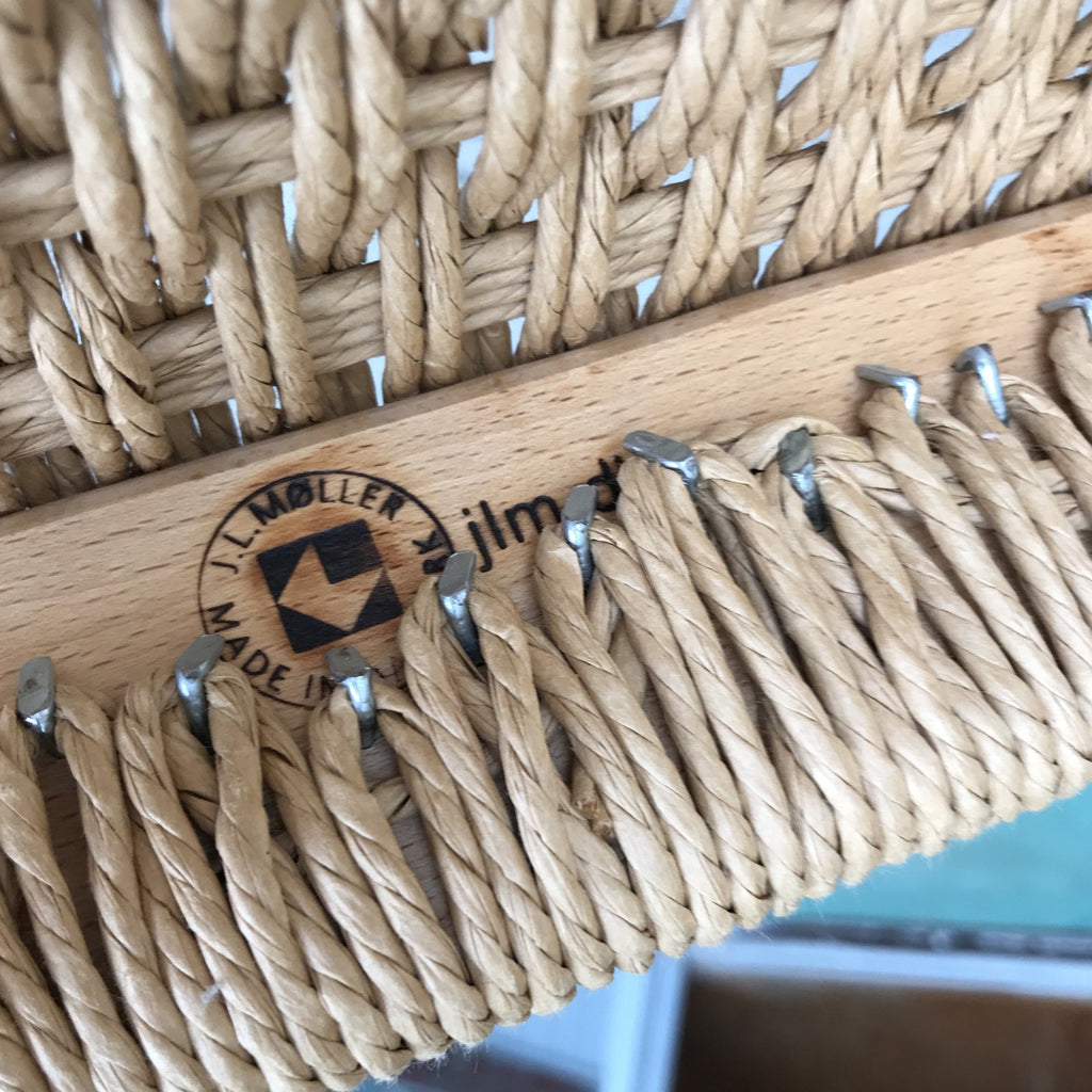 Gently Used Møller Model 62 Armchair - Set of 6 | touchGOODS