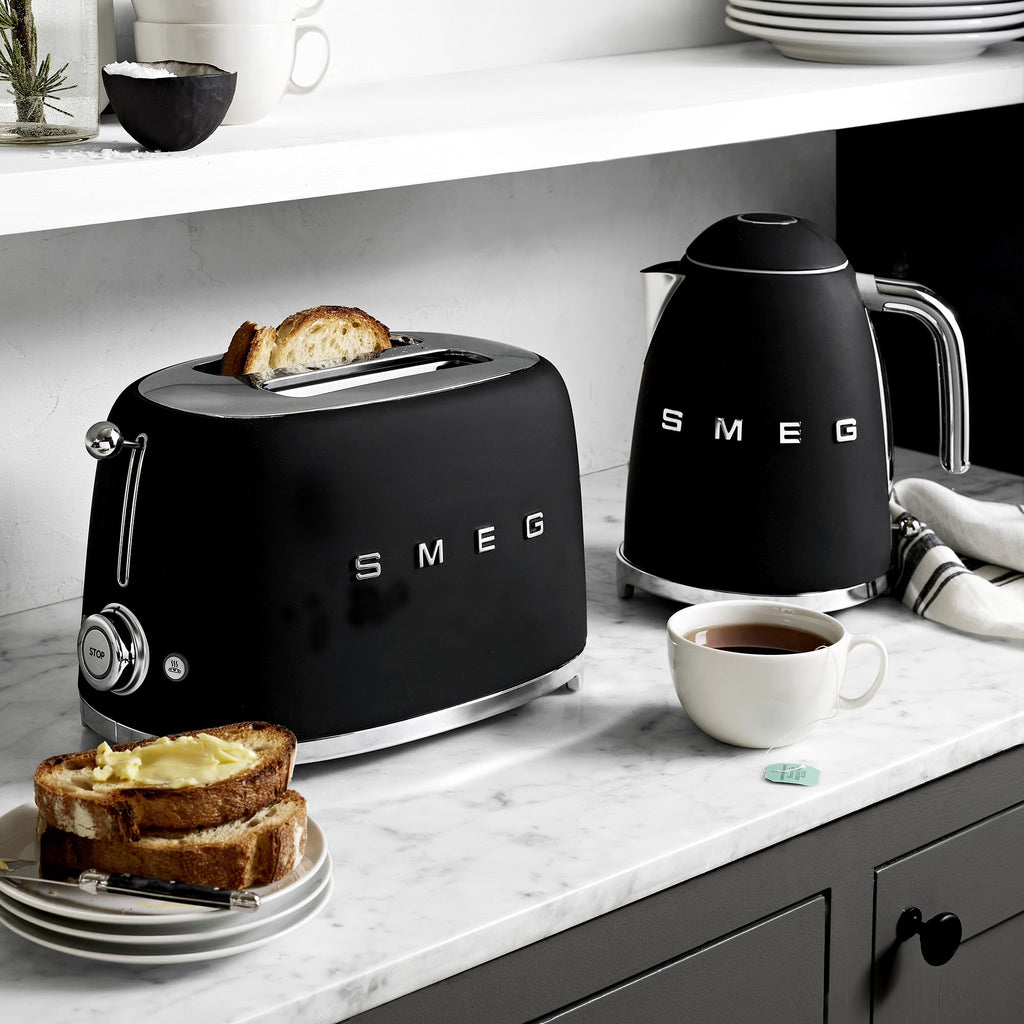 SMEG 2 Slice Toaster - touchGOODS